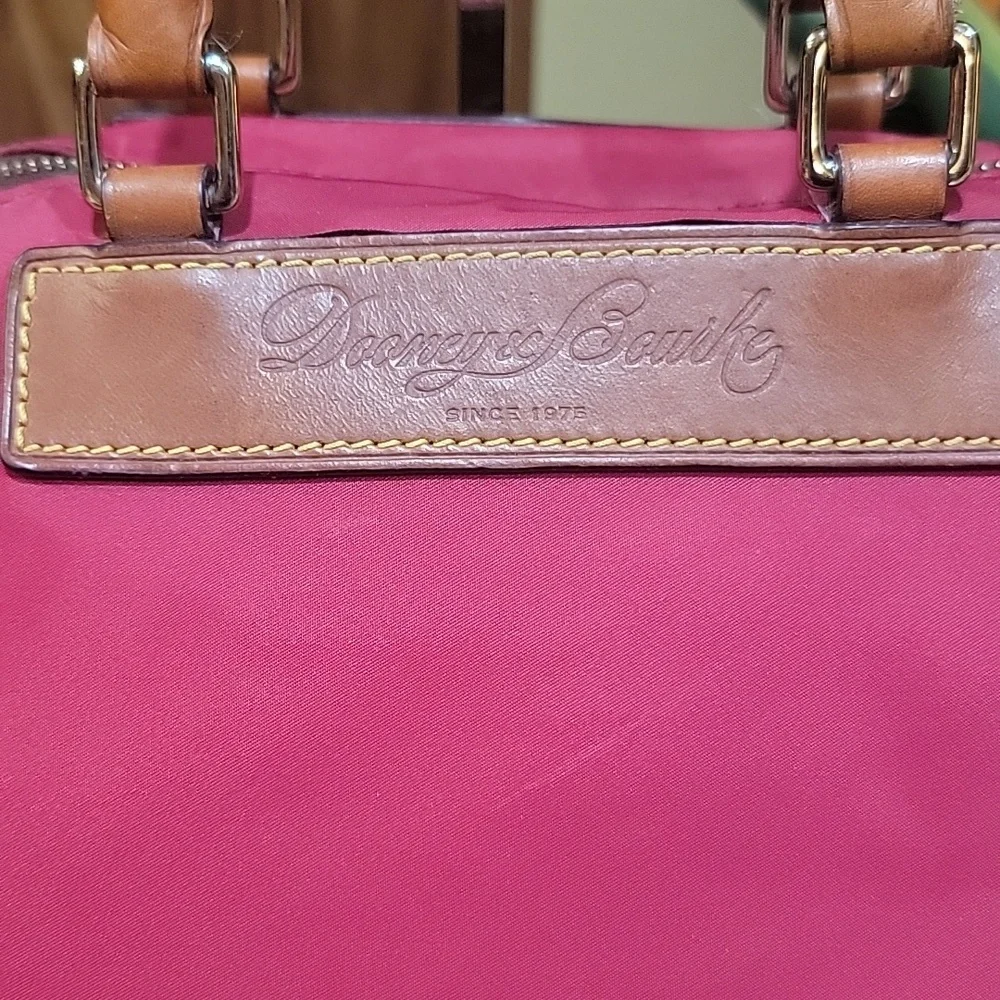 DOONEY & BOURKE RED NYLON SATCHEL TOTE - Picture 4 of 12